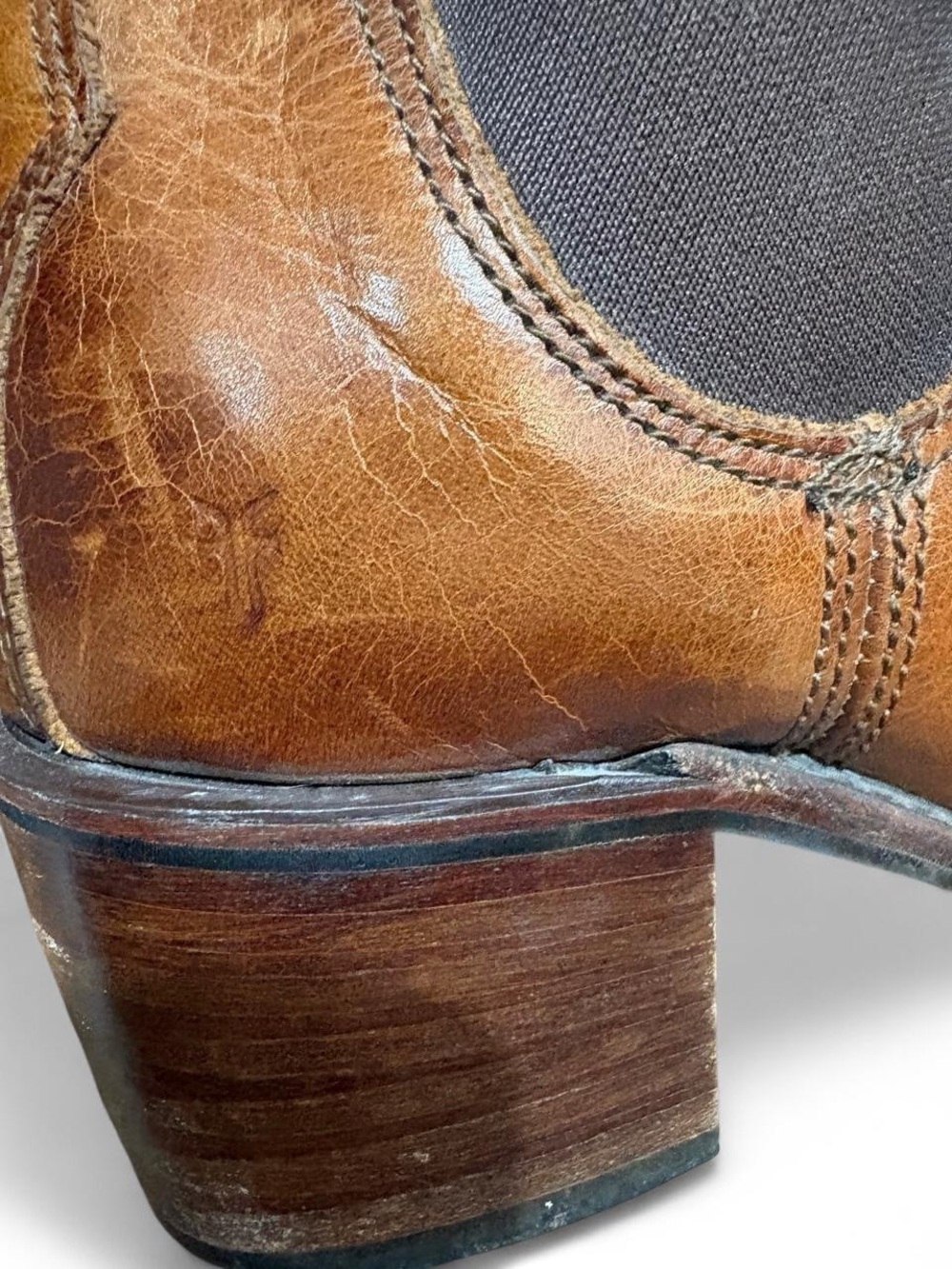 Frye Sabrina Chelsea Boots - Picture 6 of 8